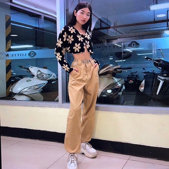 NWT Empty Soda Daisy Delusions Crop Top - Picture 3 of 9